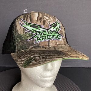 Team Arctic by Arctic Wear Arctic Cat SnapBack Mesh hat